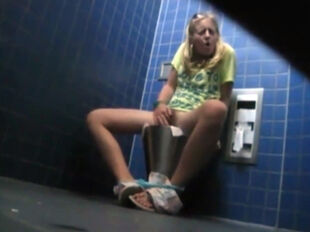 First-timer school coed draining in the restroom and her